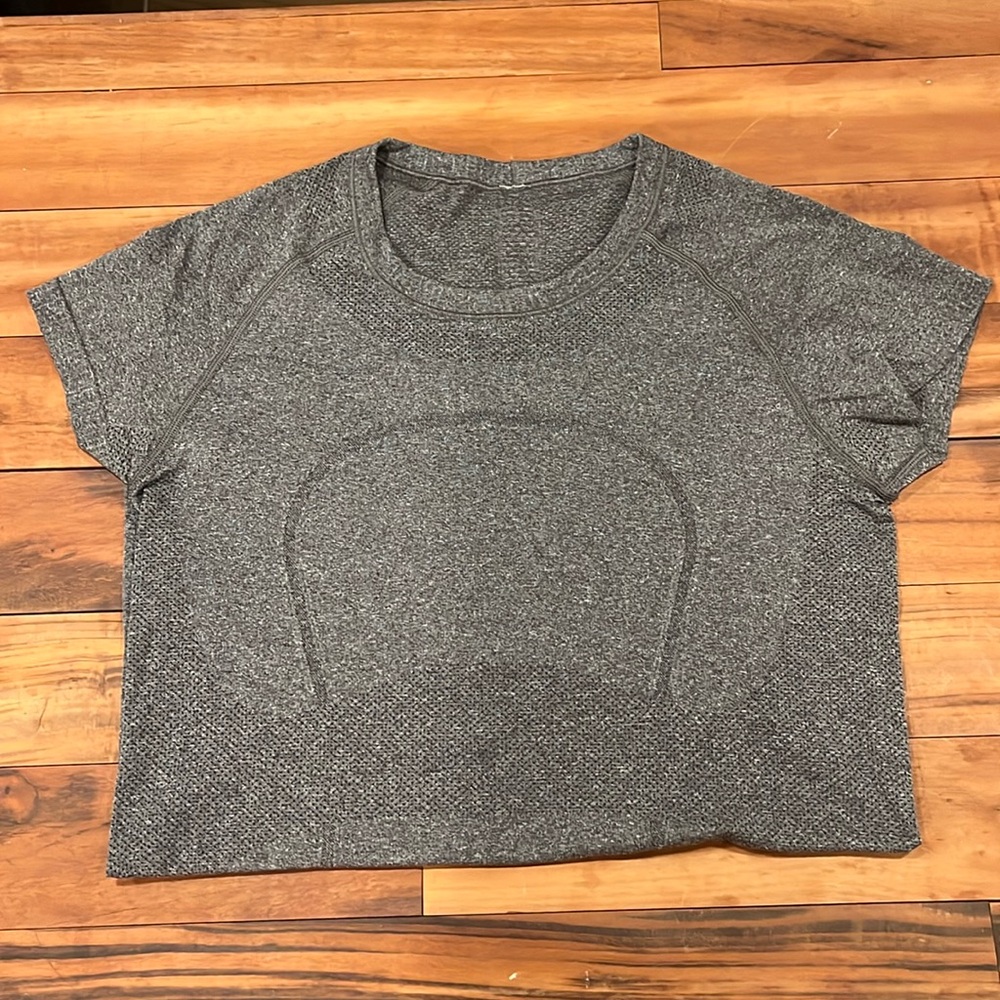 Lululemon SS Swiftly size 8